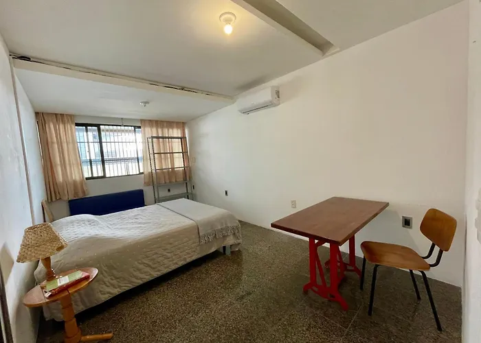 Quarto No Bairro Meireles A 50M Da Beira-Mar