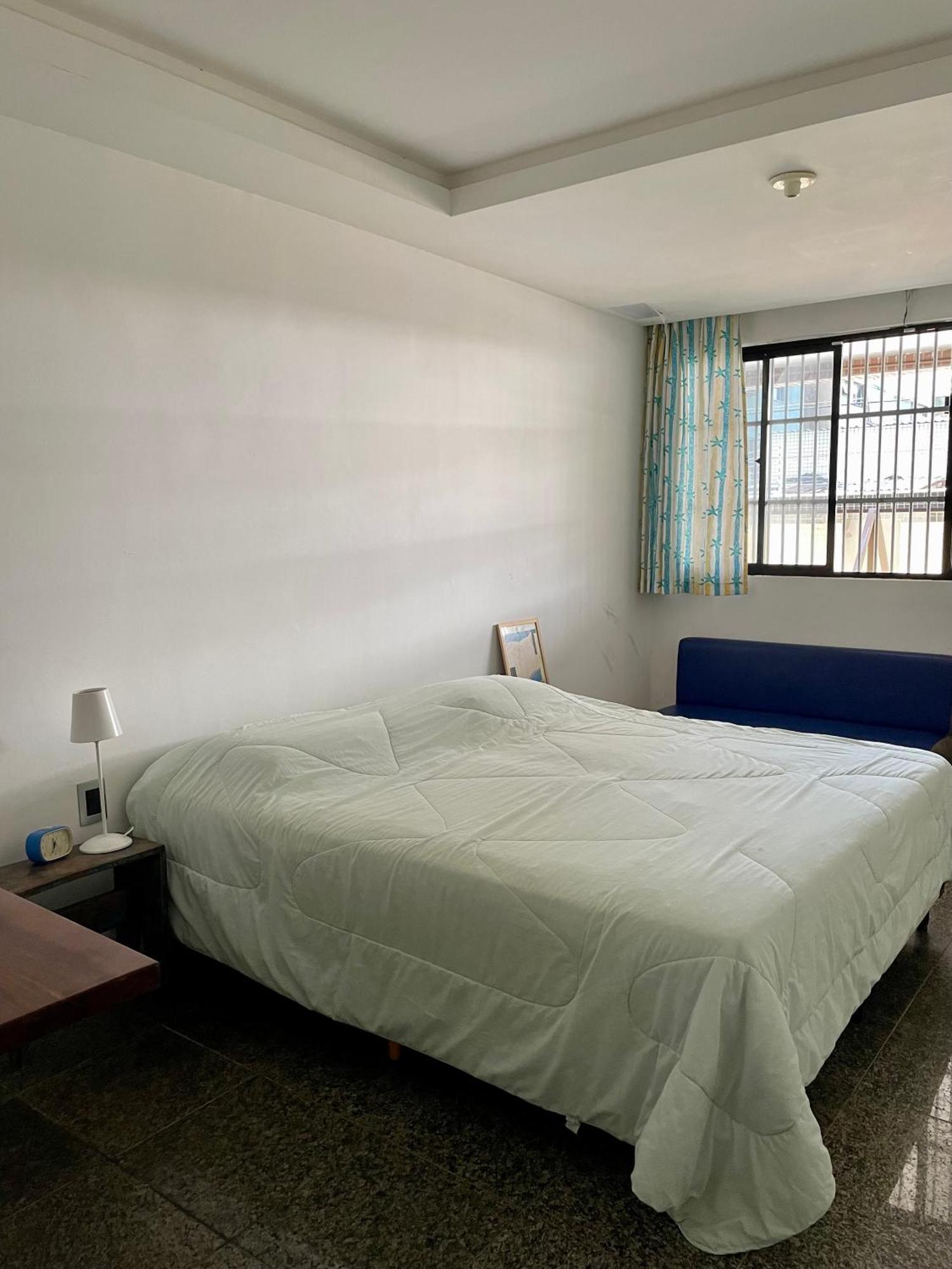 No Bairro Meireles A 50m Da Beira-mar Apartamento